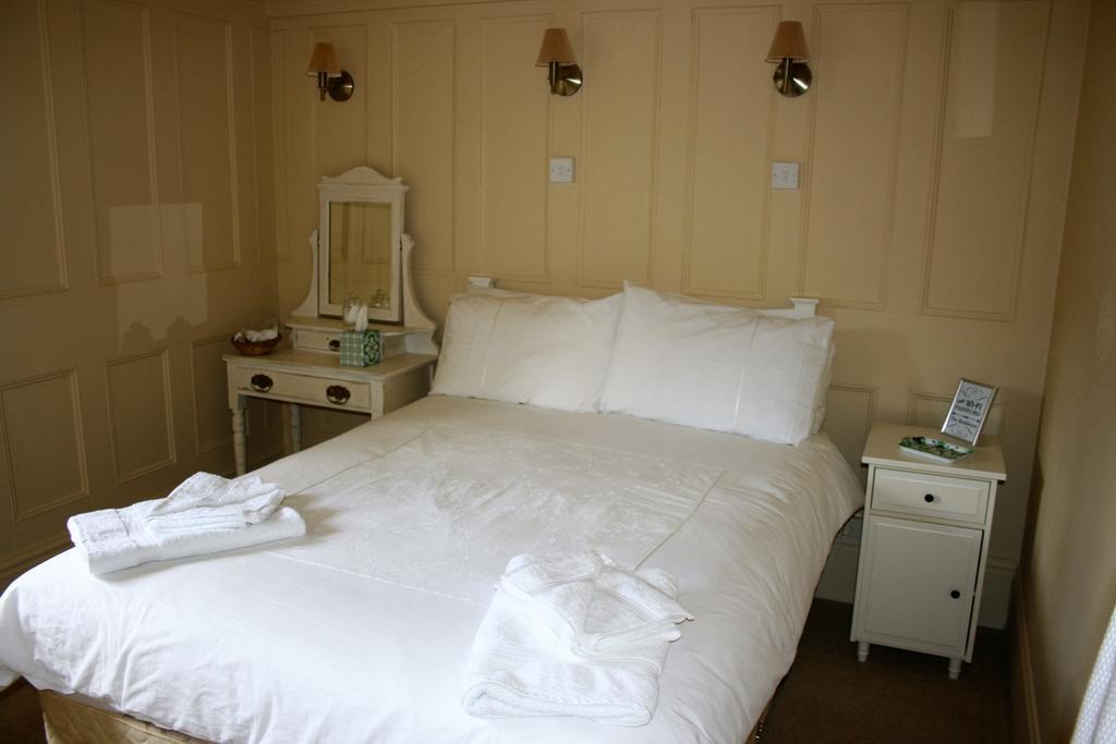 The Bark House Hotel Tiverton  Bagian luar foto