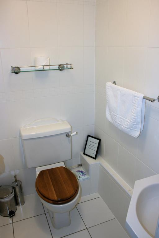 The Bark House Hotel Tiverton  Bagian luar foto