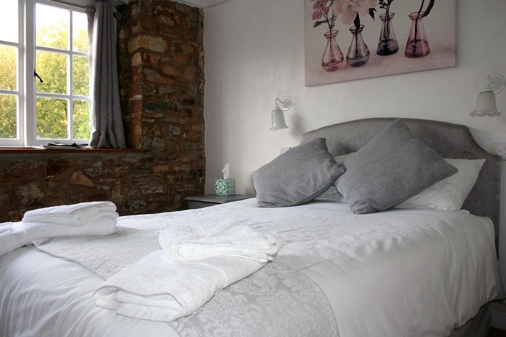 The Bark House Hotel Tiverton  Bagian luar foto