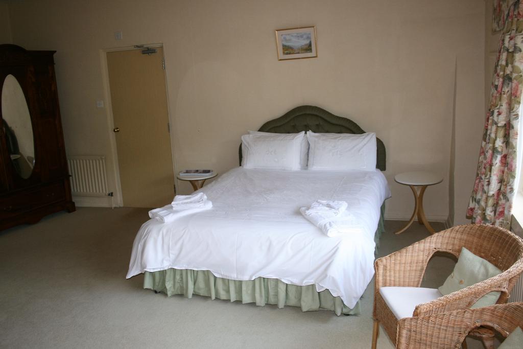 The Bark House Hotel Tiverton  Bagian luar foto