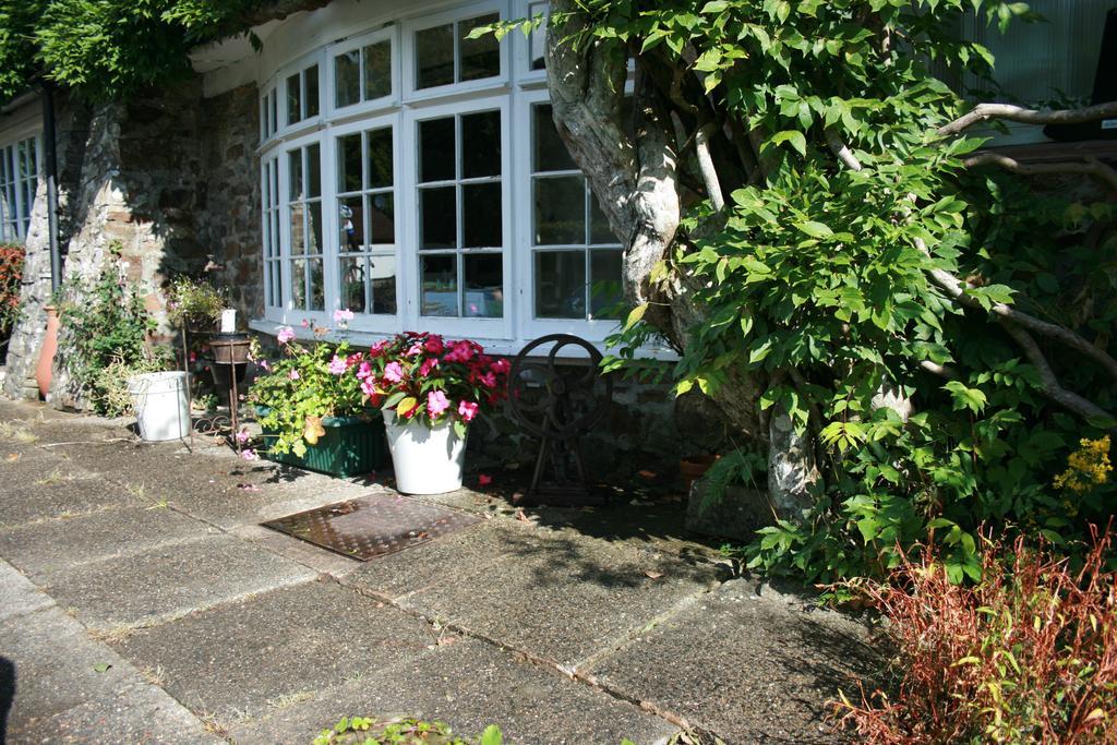 The Bark House Hotel Tiverton  Bagian luar foto